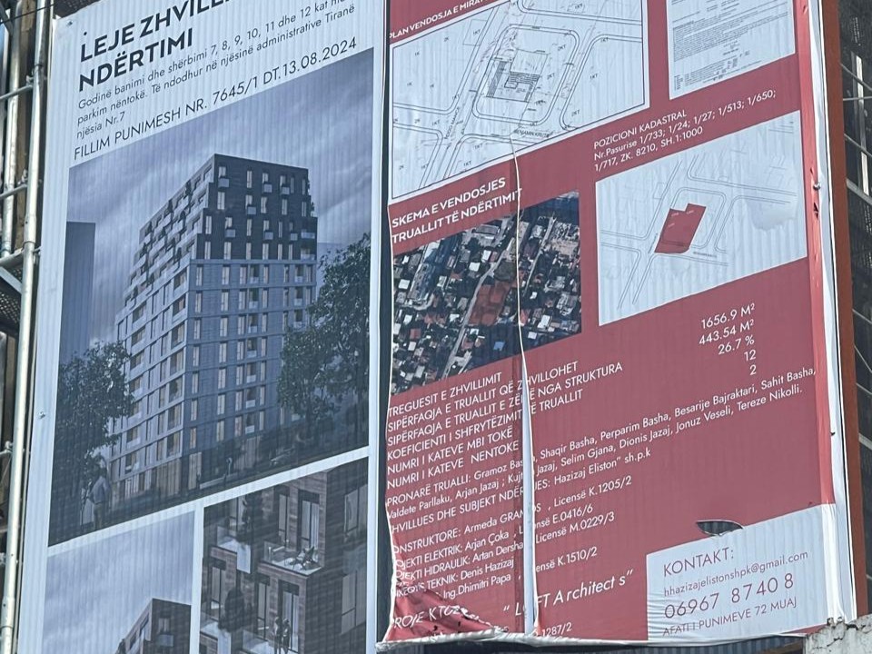 Godine banimi dhe sherbimi 7, 8, 9, 10, 11 dhe 12 kat, me 2 kate parkim nentoke, Fusha e Aviacionit